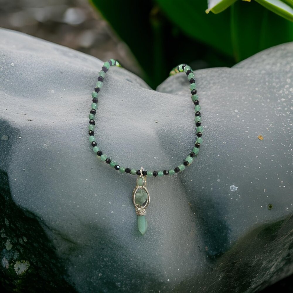 Aventurine Necklace w spinner point crystal of aventurine  20 inches